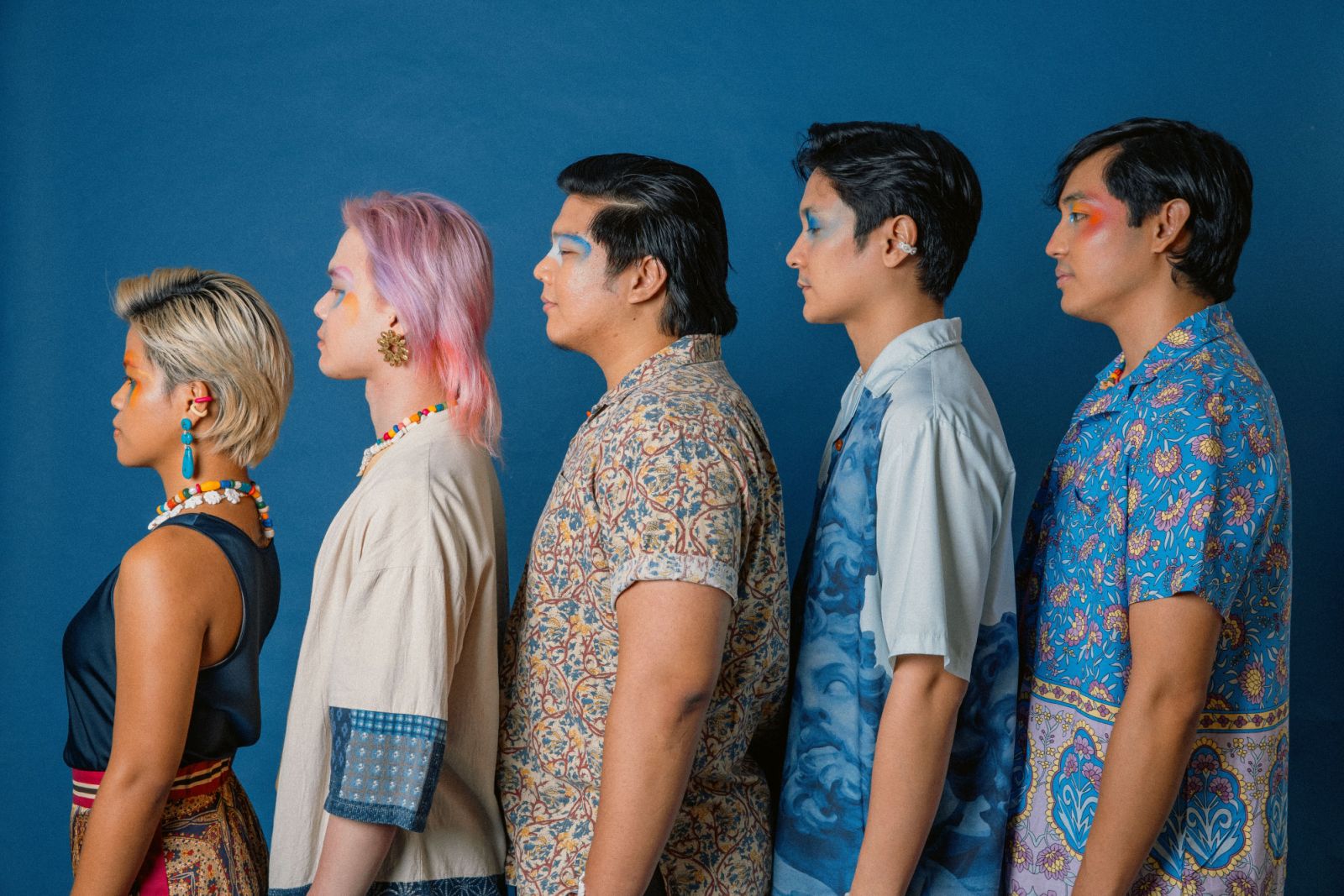 Over October's 'Kaakit-Akit' album art