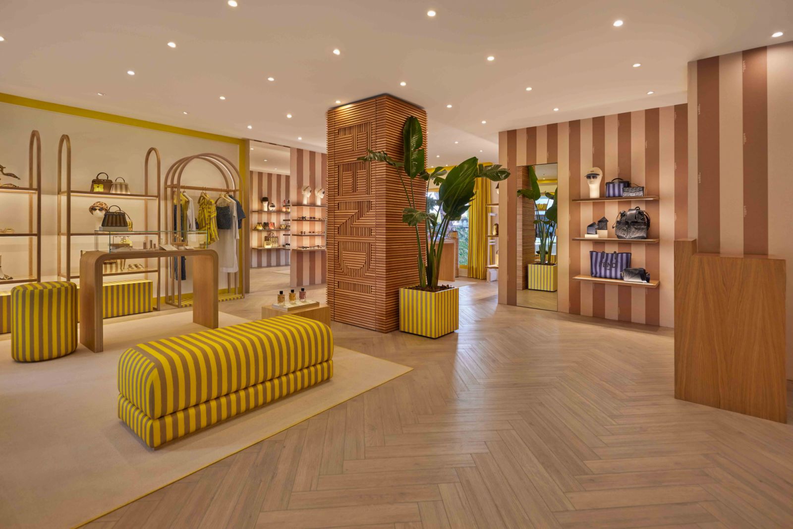 FENDI X LA PLAZA (ภาพ: FENDI)