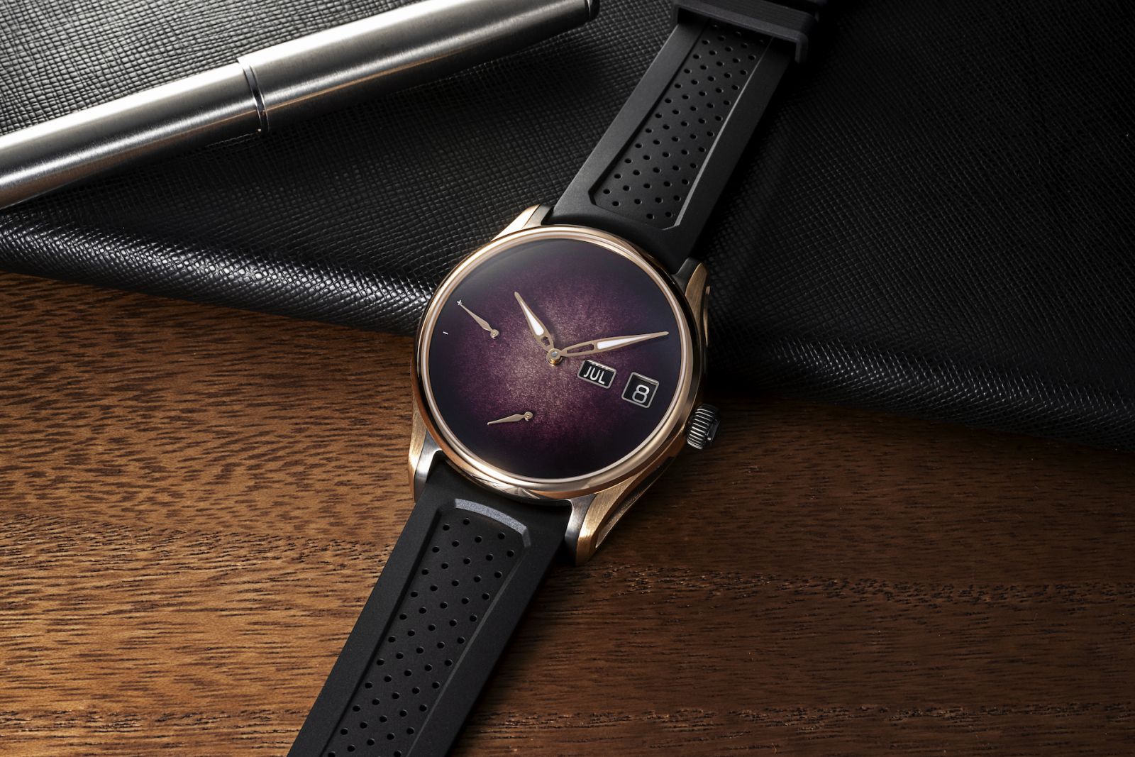 H.Moser & Cie. Pioneer Perpetual Calendar Concept MD Purple Enamel Sincere Platinum Jubilee Edition