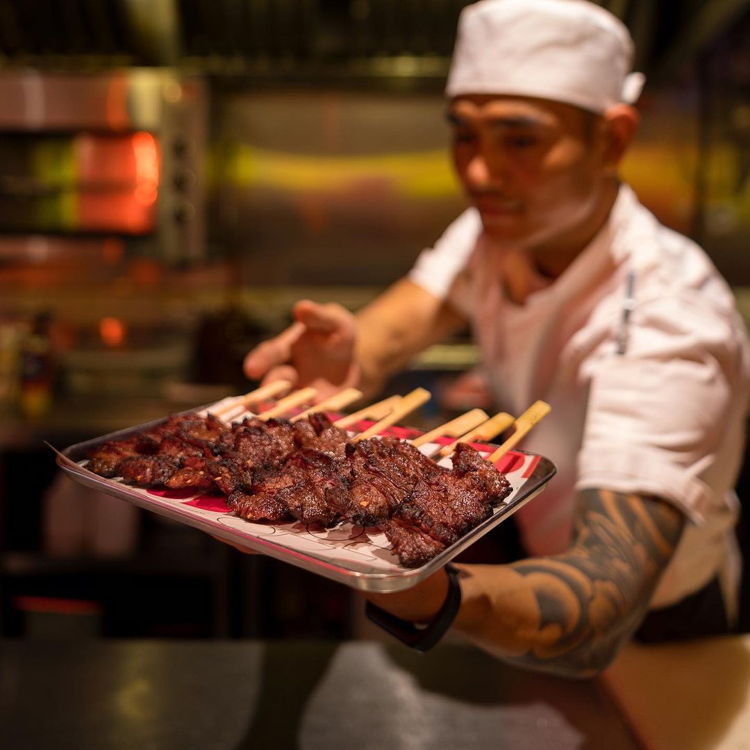 Wagyu yakitori (Photo: Instagram / @tonoizakaya)