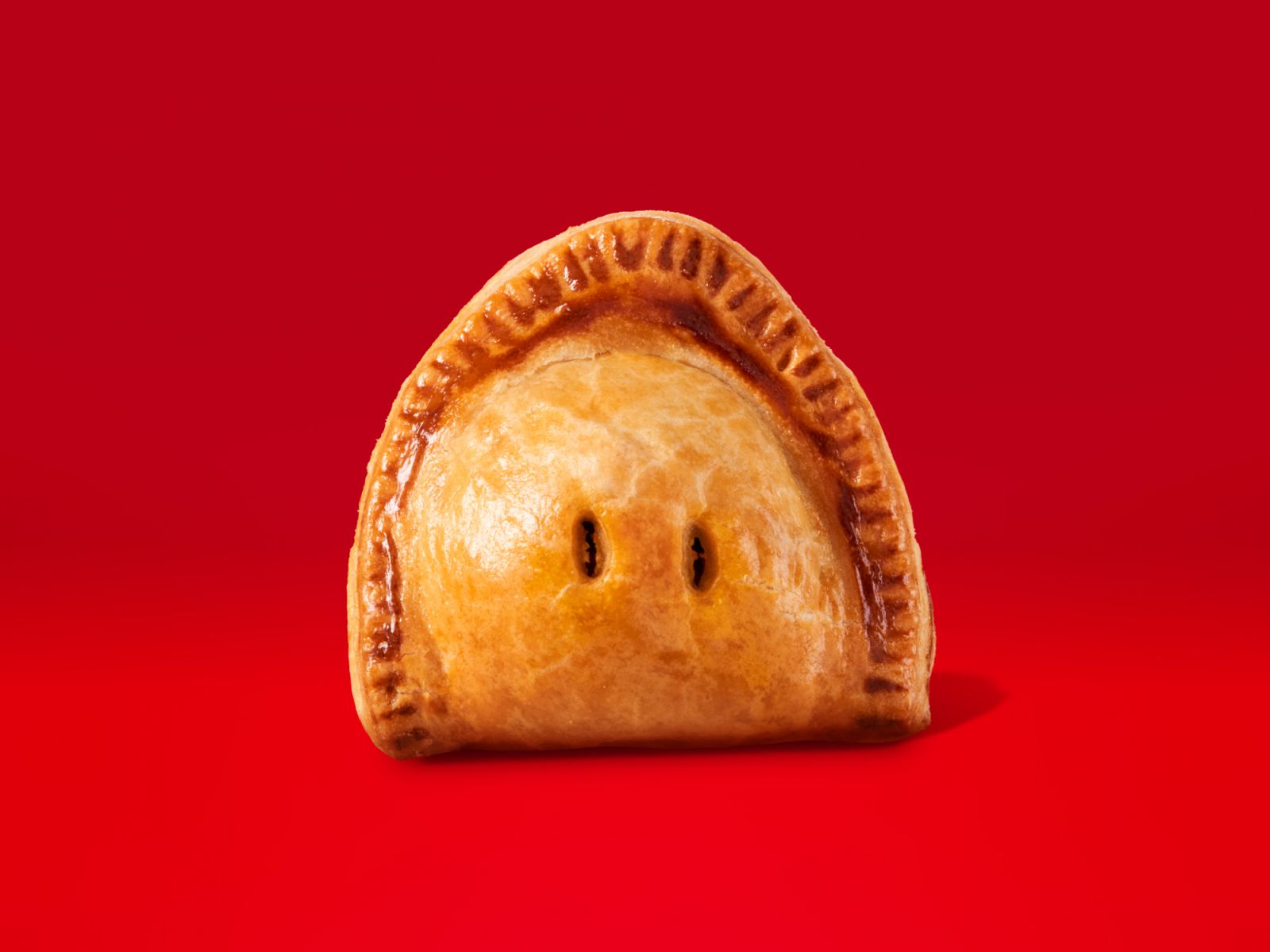 The satay chicken pie that encases succulent chicken breast with a thick peanut sauce in a buttery shortcrust pastry (Photo: Tiong Bahru Bakery)