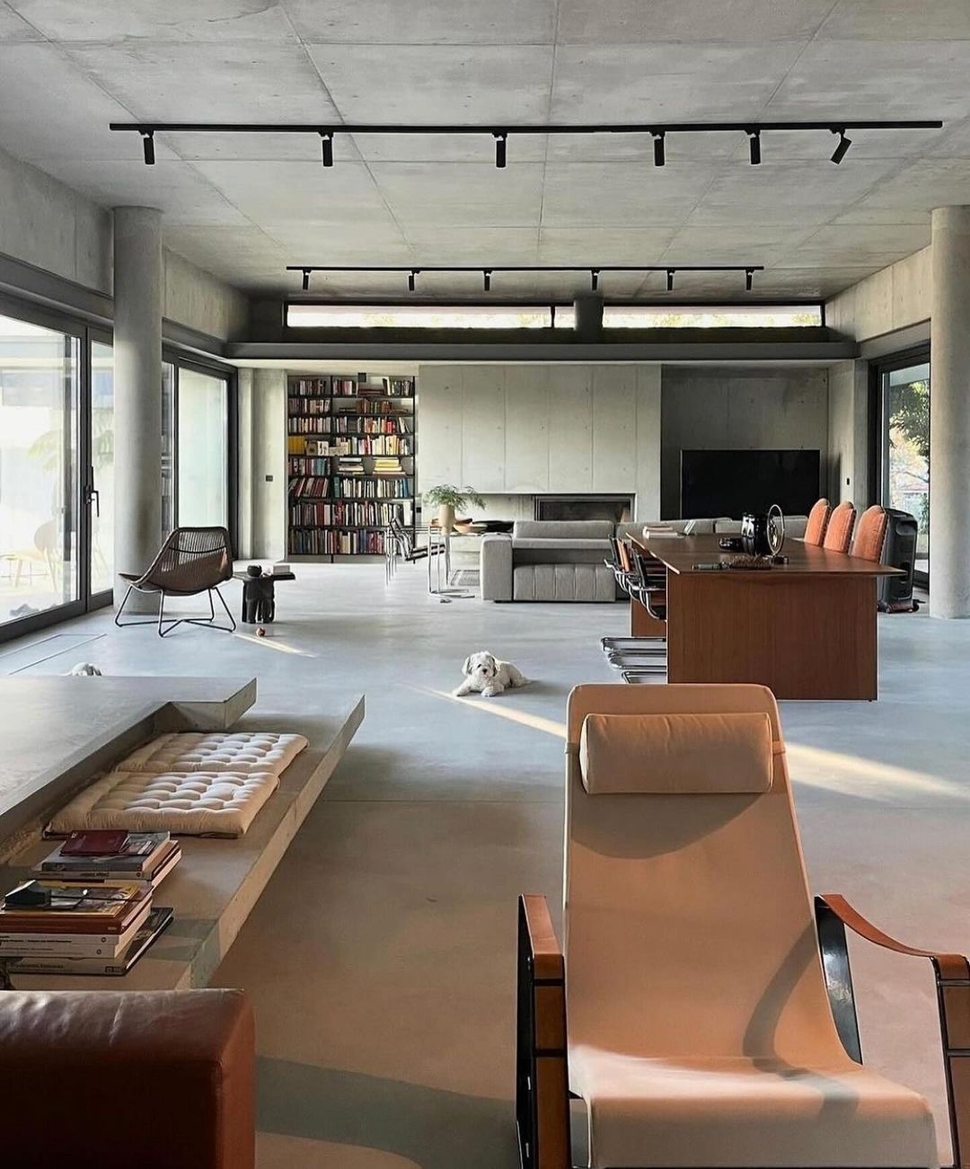 Bademli House in Bursa, Turkey by PIN Architects (Photo: Instagram / @femgucluturk)
