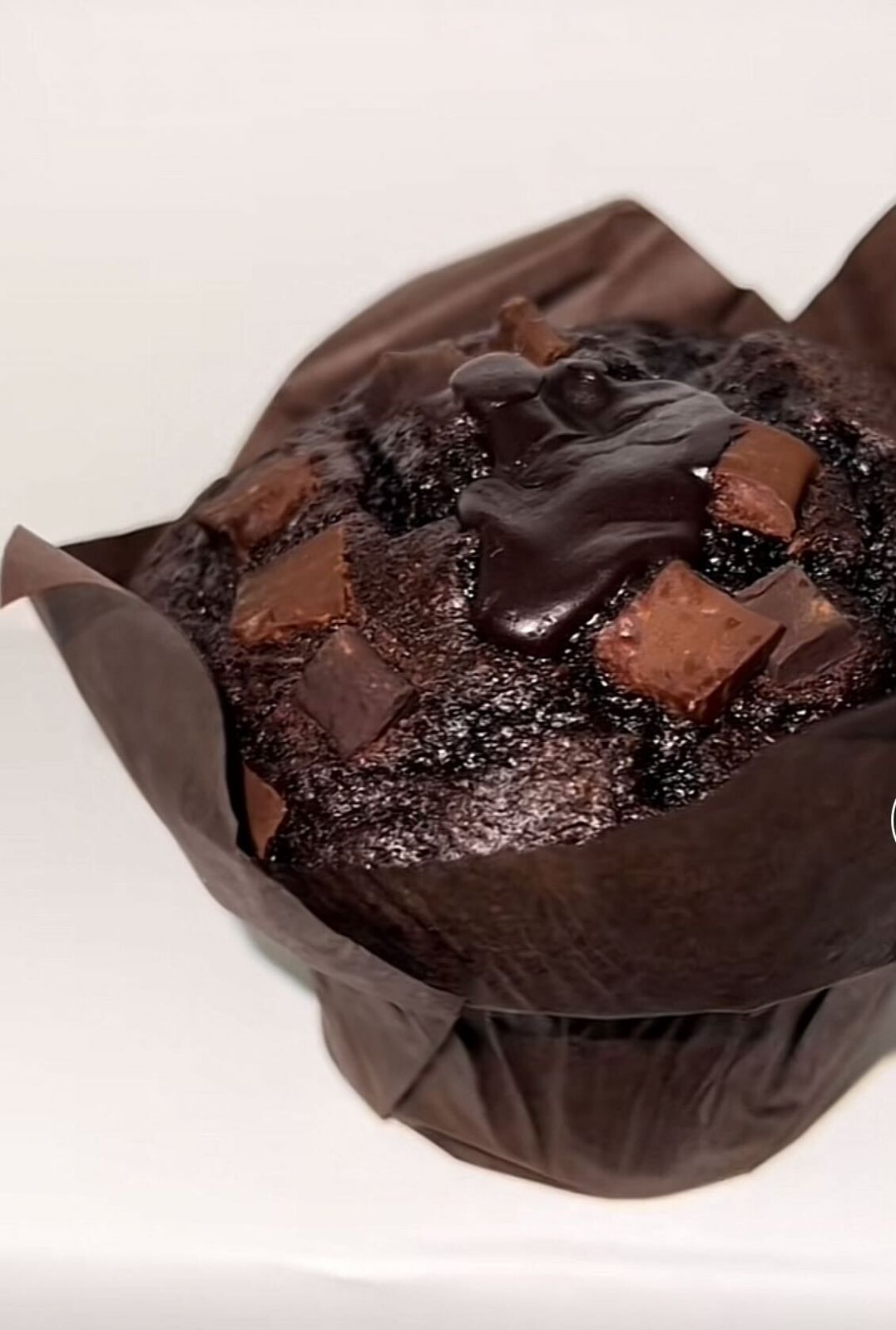 The Olympic Village chocolate muffin (Photo: TikTok / @henrikchristians1)