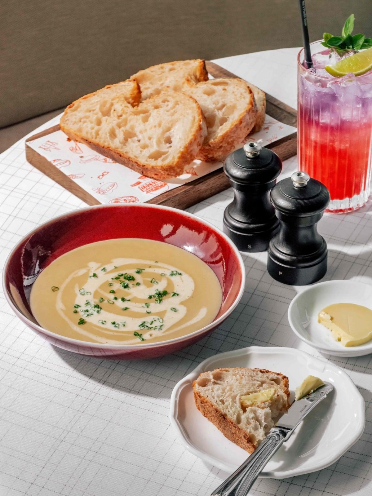 เมนูพิเศษ The Standard Grill เสิร์ฟเฉพาะวันแม่เท่านั้น