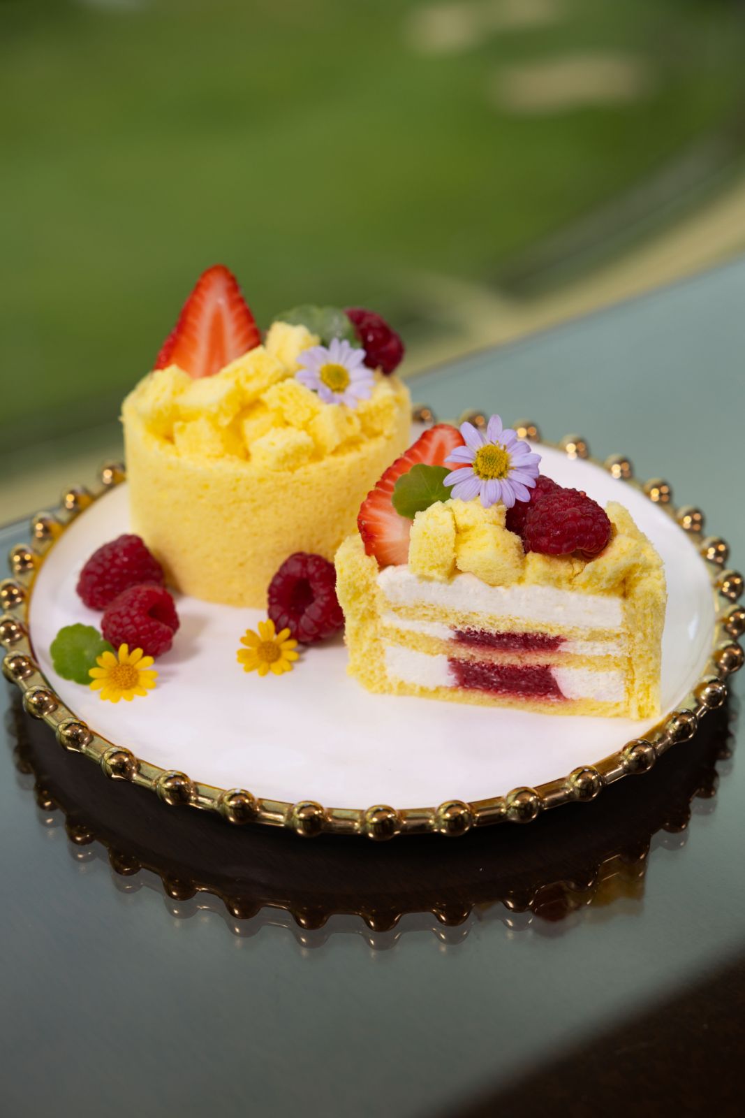 เค้กมิโมซ่าเนื้อละมุนสั่งได้จาก The St Regis Bangkok