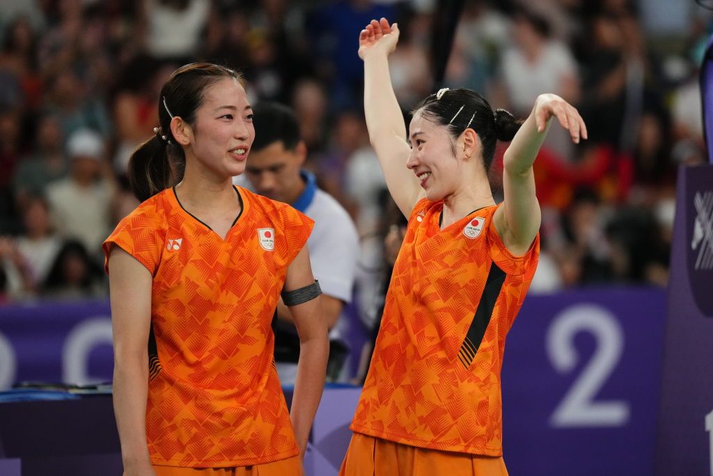 PARIS, FRANCE - AUGUST 03: Nami Matsuyama and Chiharu Shida of Team Japan celebrate after winning the Tennis - Women's Doubles Bronze Medal Match against Pearly Tan and Muralitharan Thinaah of Team Malaysia on day 8 of the Olympic Games Paris 2024 at La Chapelle Arena on August 3, 2024 in Paris, France. (Photo by Zhao Wenyu/China News Service/VCG via Getty Images)