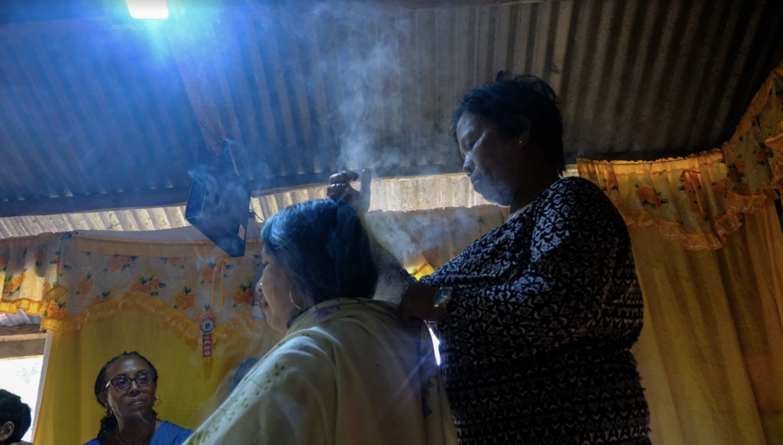 A healing session being held in a native healer's home (Photo: Macy Castañeda Lee)