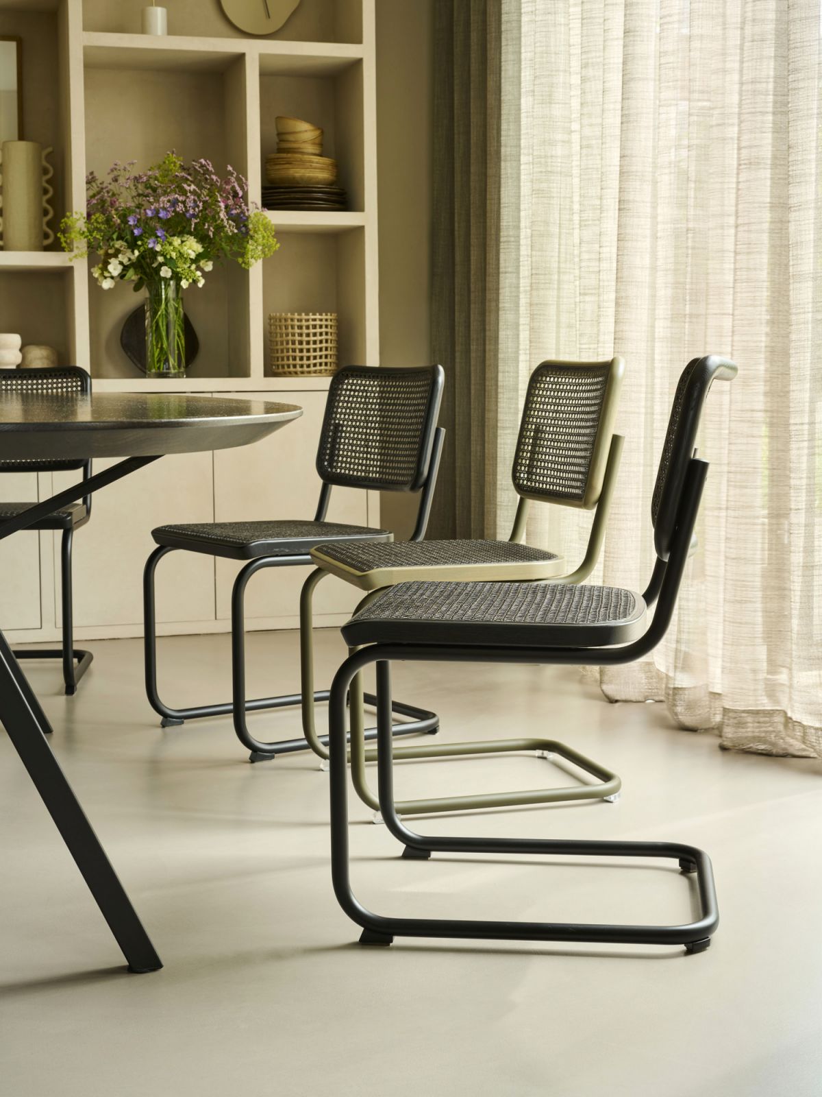 Sculptural lines