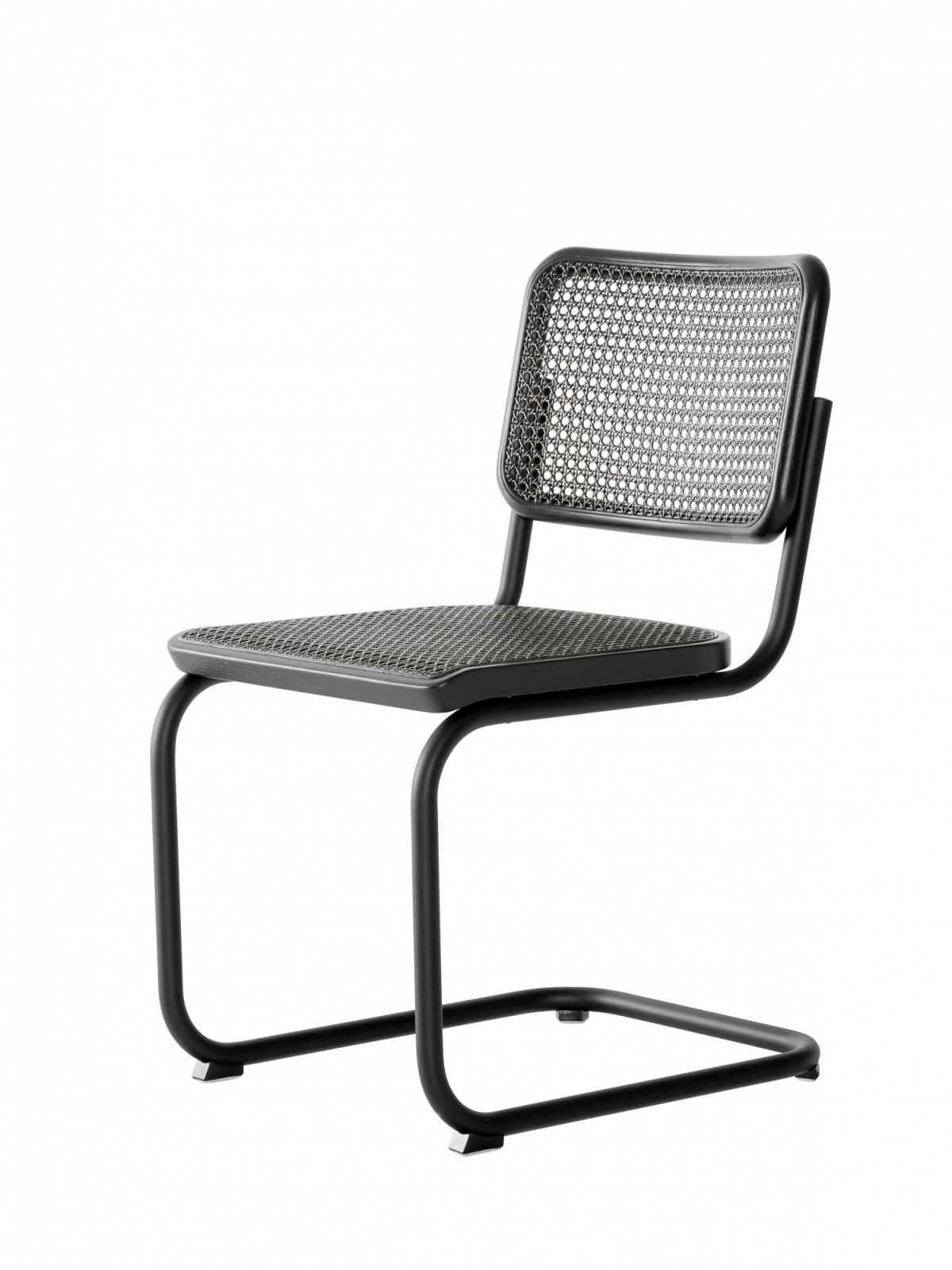 S 32 in Black