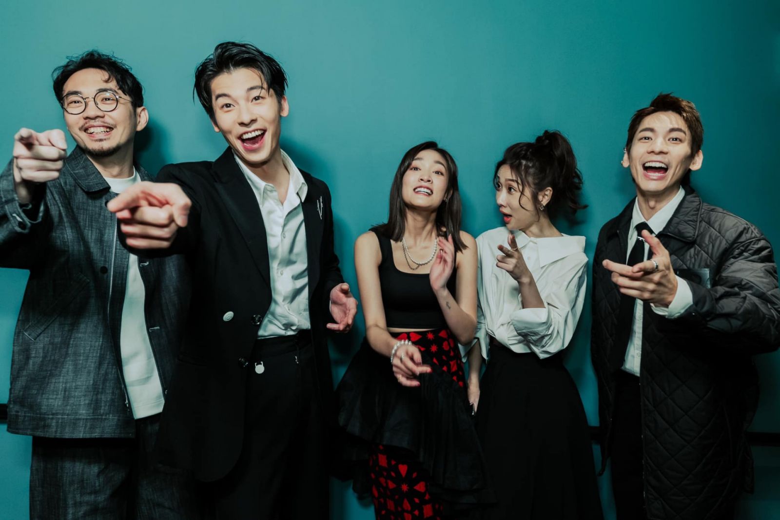 《關於我和鬼變成家人的那件事》演員與導演幕後照。(Photo: 金盞花大影業提供)