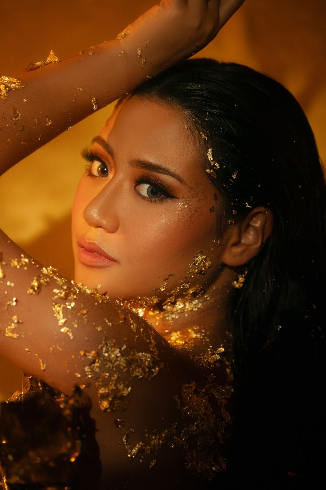 Her unrivaled vocal prowess has given her the title of “Asia’s Phoenix” and has opened doors for her to collaborate with industry legends (Photo: Underdog Music)