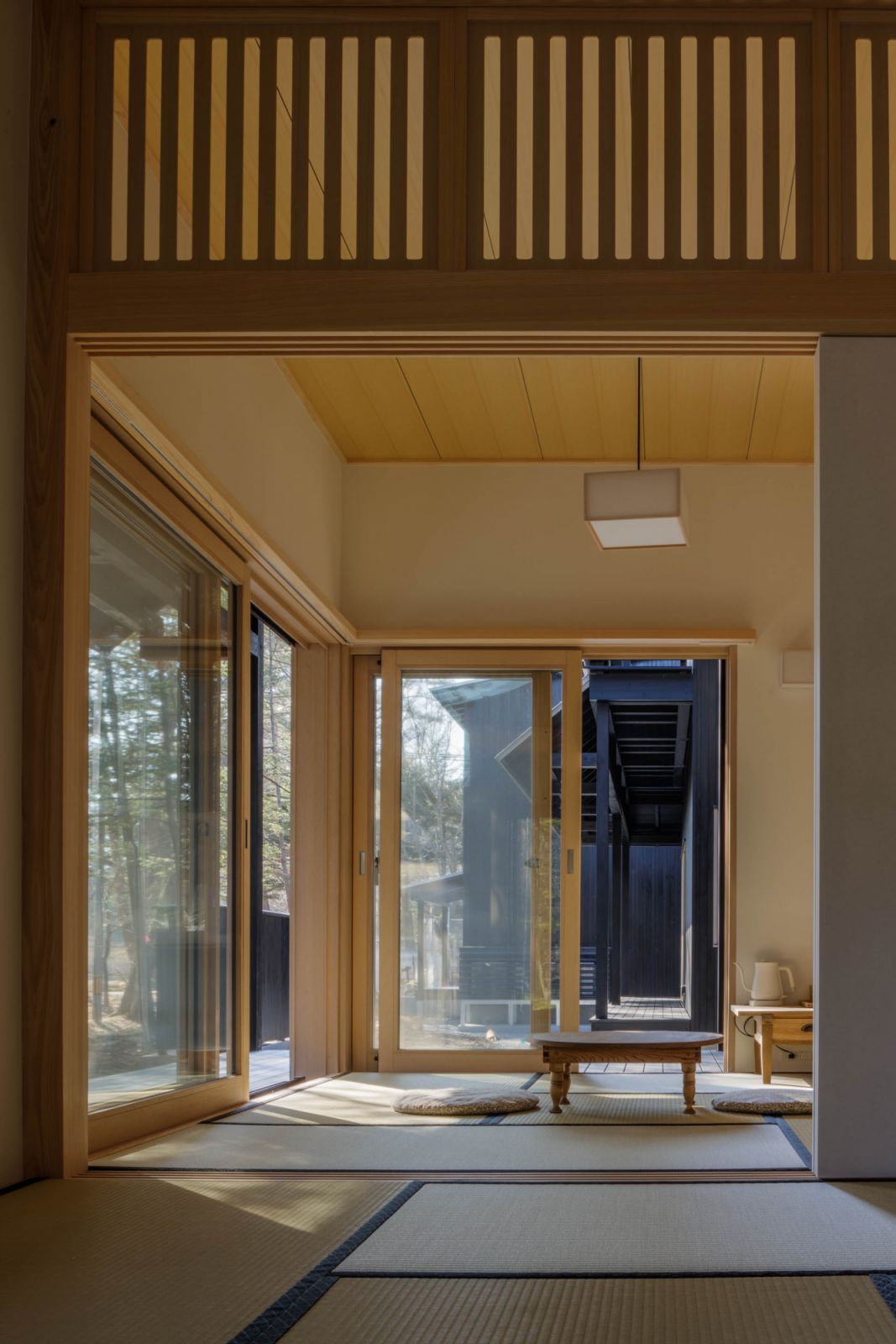 The interiors of hinoki cypress wood (Photo: Kenichi Suzuki)