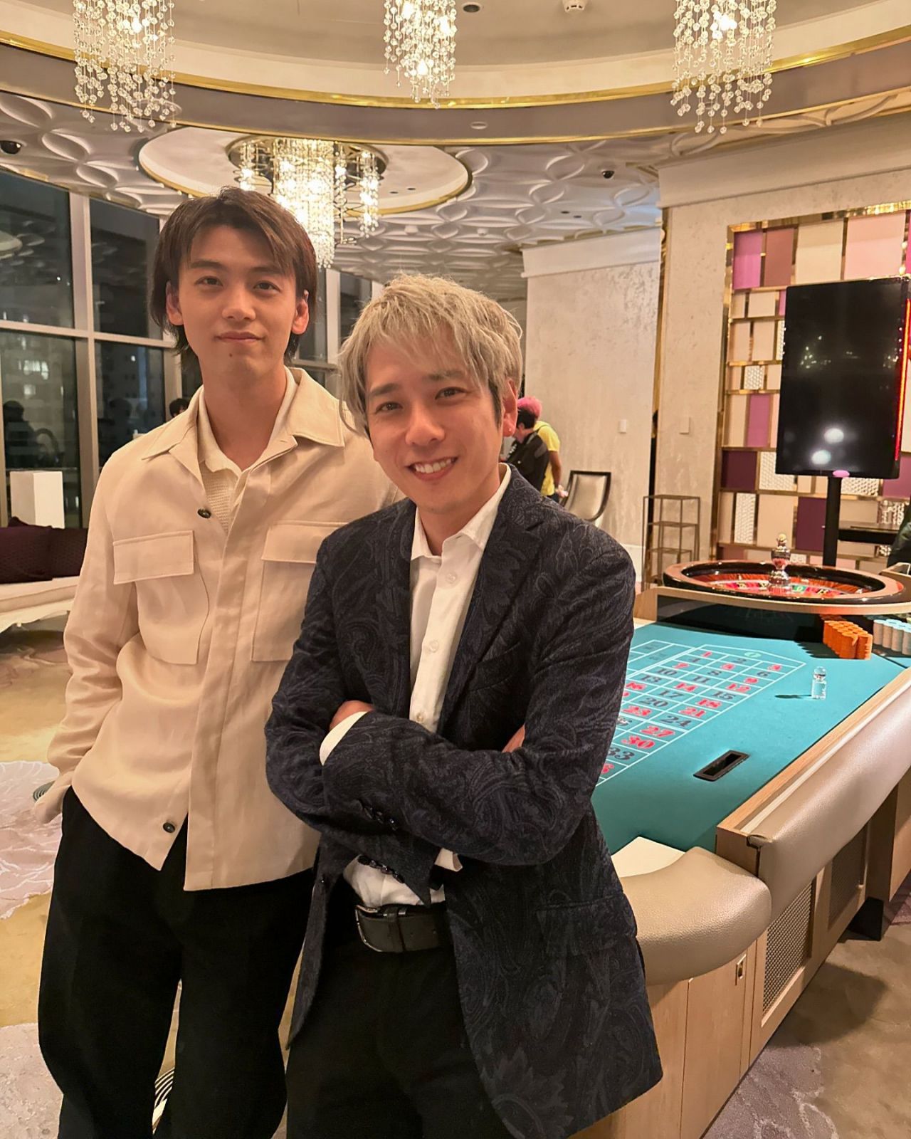 《黑色止血鉗2》兩位主要演員二宮和也與竹內涼真兩位主演將在今年來台與粉絲見面。(Photo: Instagram / @blackpean_tbs)