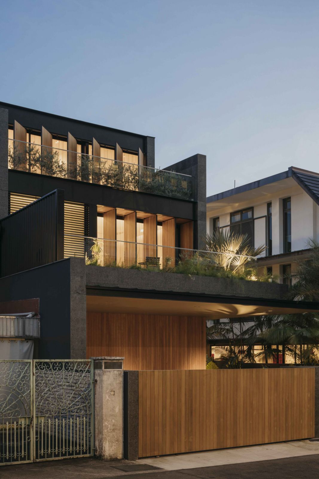 Ming Architects' Vale House facade