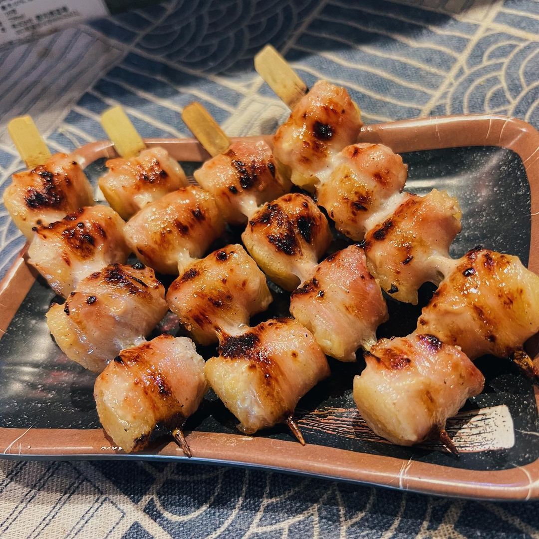 Pork and pineapple yakitori (Photo: Instagram / @yakitorihaki)