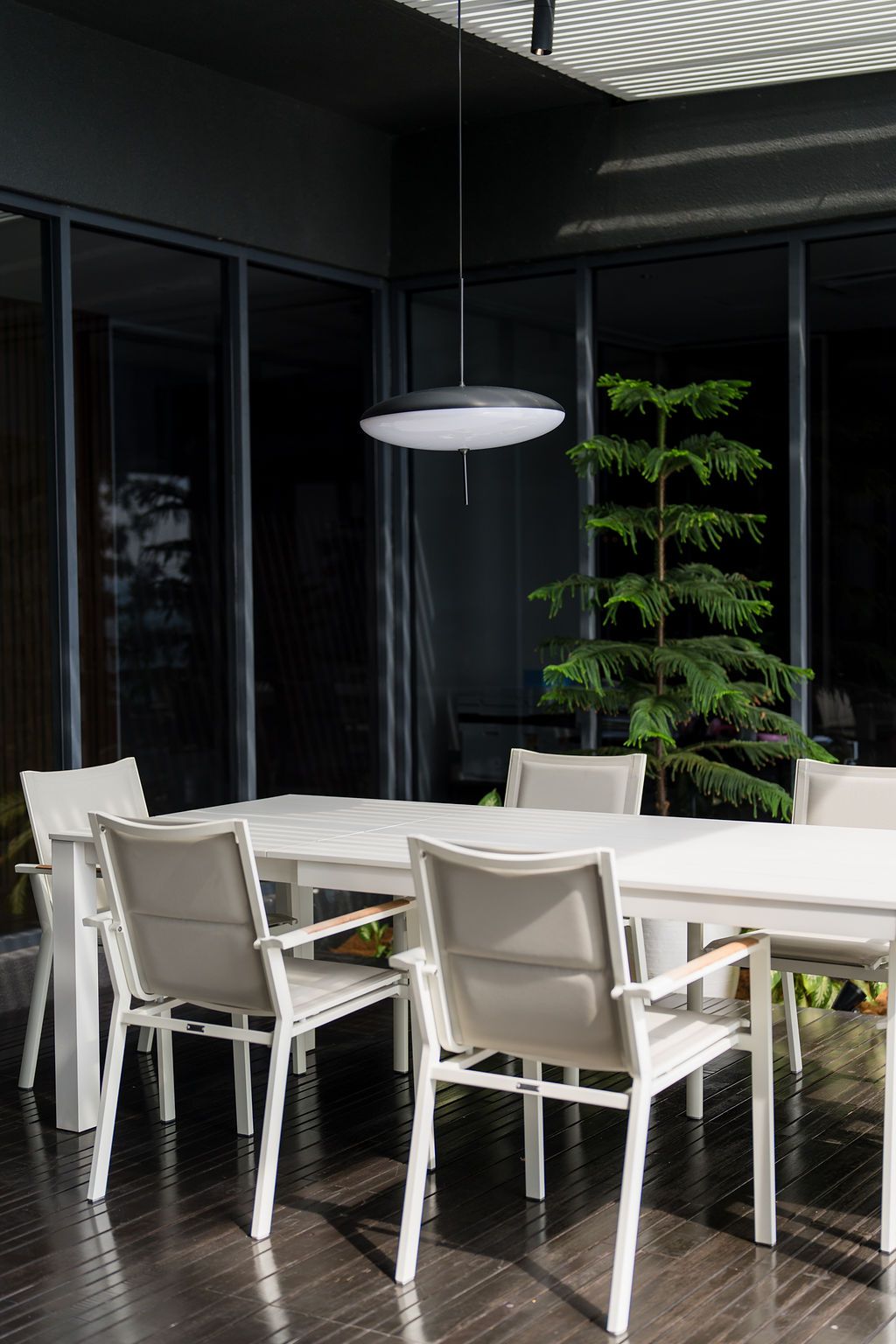 The outdoor garden