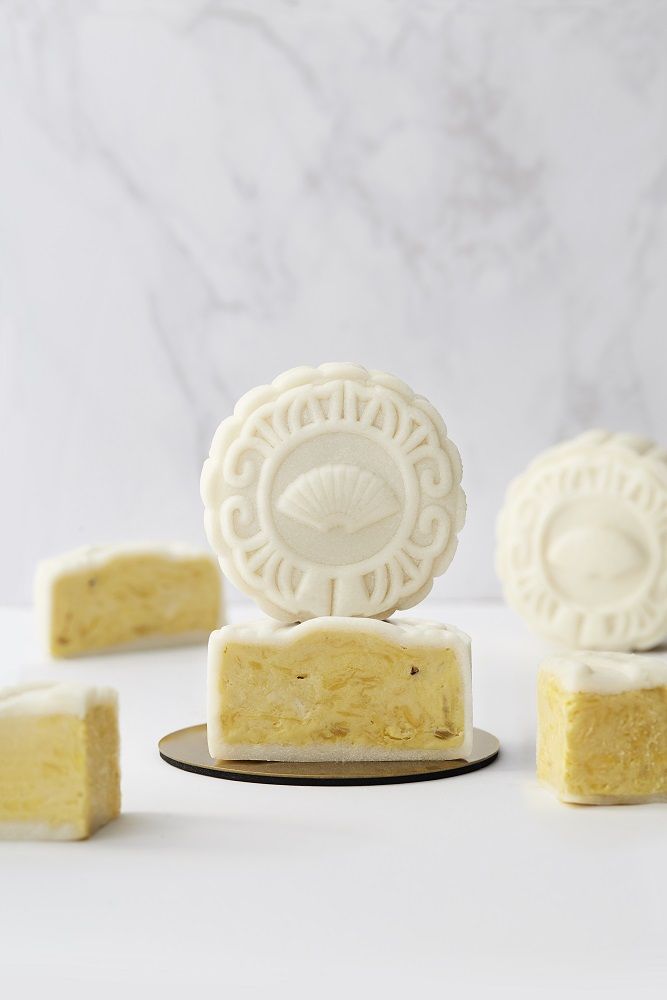 Musang King snow-skin mooncakes (Photo: Mandarin Oriental Kuala Lumpur)
