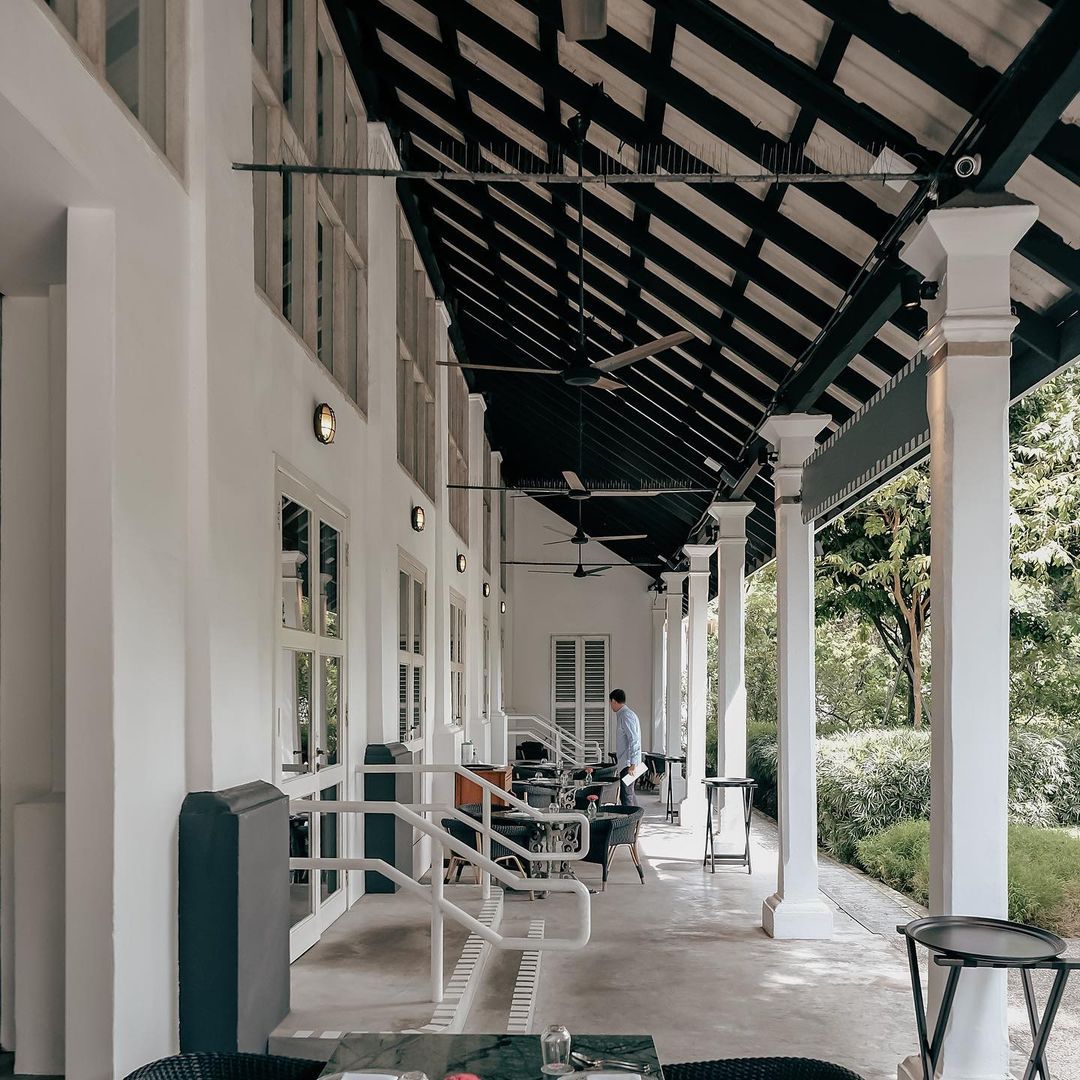 The building's original high ceilings, abundant windows, and wide doorways were retained (Photo: Instagram / @candlenutsg)