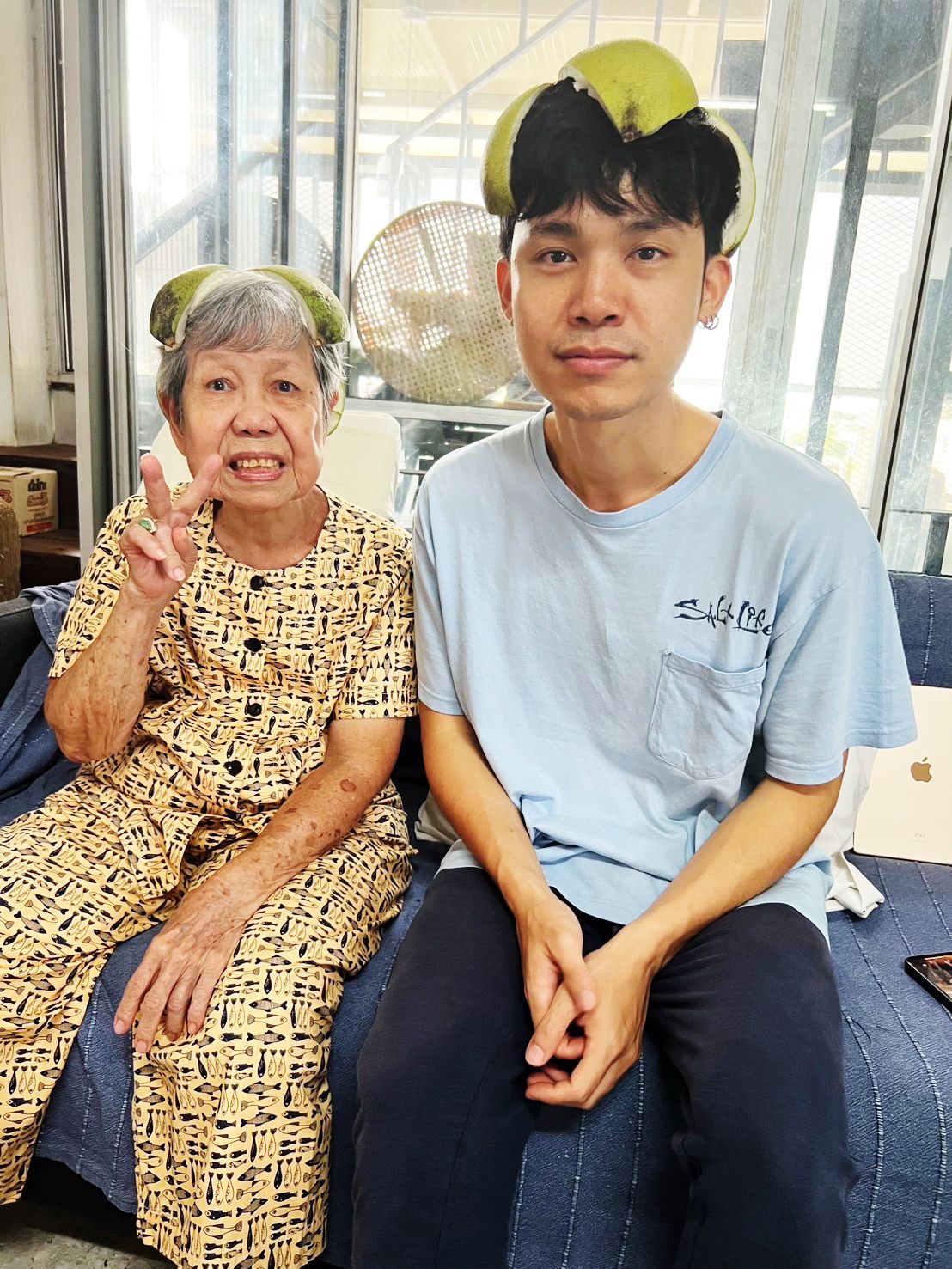 พัฒน์ บุญนิธิพัฒน์ ผู้กำกับภาพยนตร์ 'หลานม่า' และอาม่าตัวจริง วัย 92 ปี