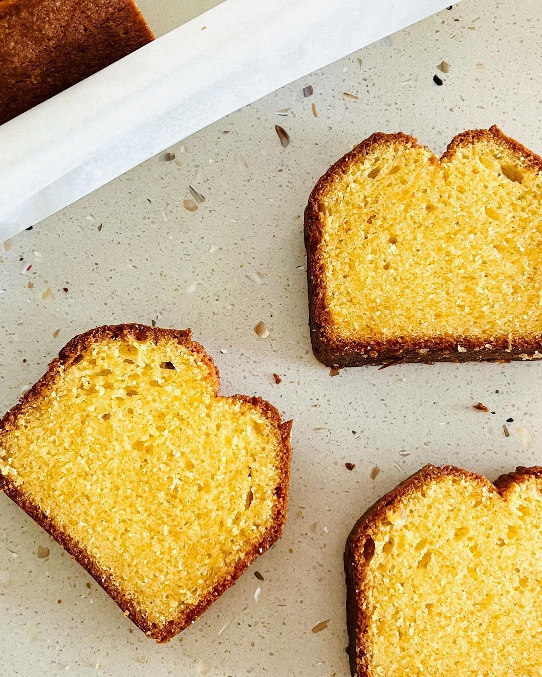 Slices of freshly baked loaf cake (Photo: Instagram / @ebonyivory_coffee)