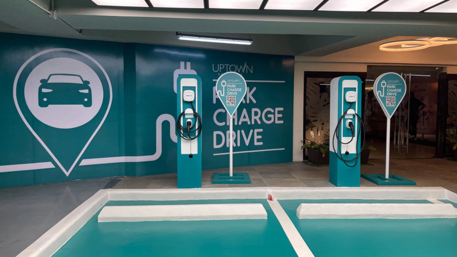 Uptown Mall, BGC charging station (Photo: Megaworld Lifesstyle Malls)