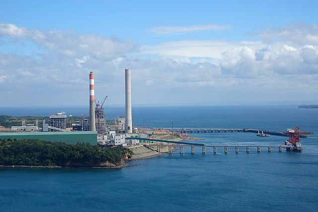 Coal Power Plant in Mariveles, Bataan (Photo: Wikimedia Commons)
