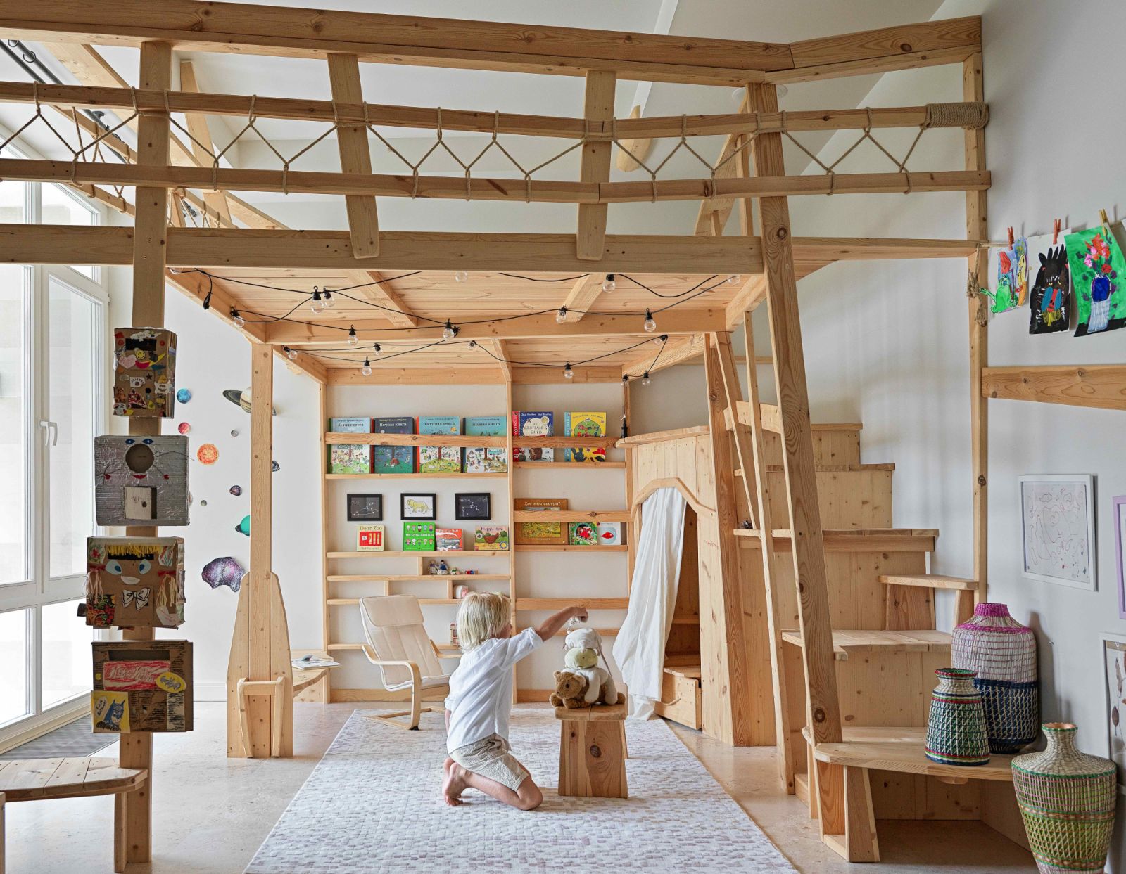 The kids' playroom takes inspiration from the Montessori system
