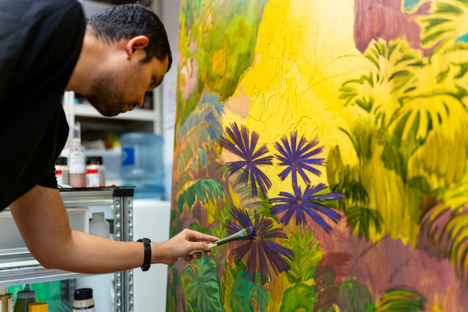 Singapore artist Khairulddin Wahab painting