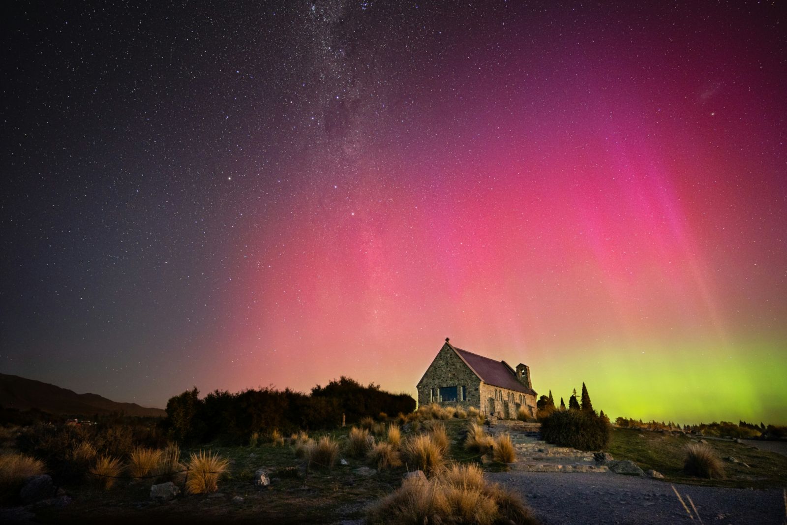 The Aurora Australis over the Church of the Good Shepherd at Lake Tekapo, New Zealand (Photo: Sebastian Knoll/Unsplash)