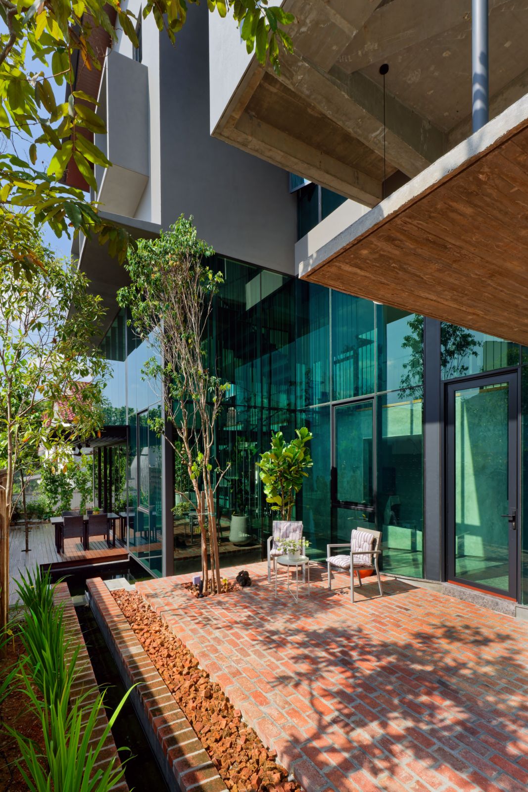 Stacked volumes