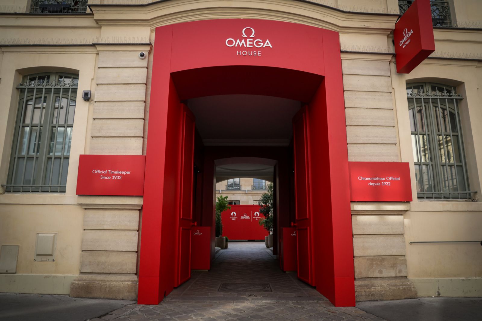 Olympics Paris 2024 hosted by Omega official timekeeper