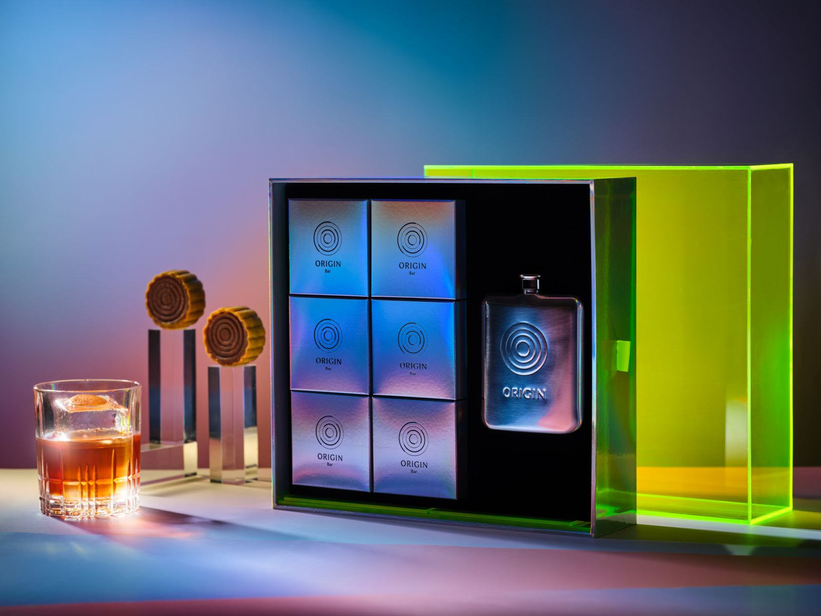Origin Bar's mooncake set aptly comes complete with a hip flask of voyager negroni (Photo: Shangri-La Singapore)