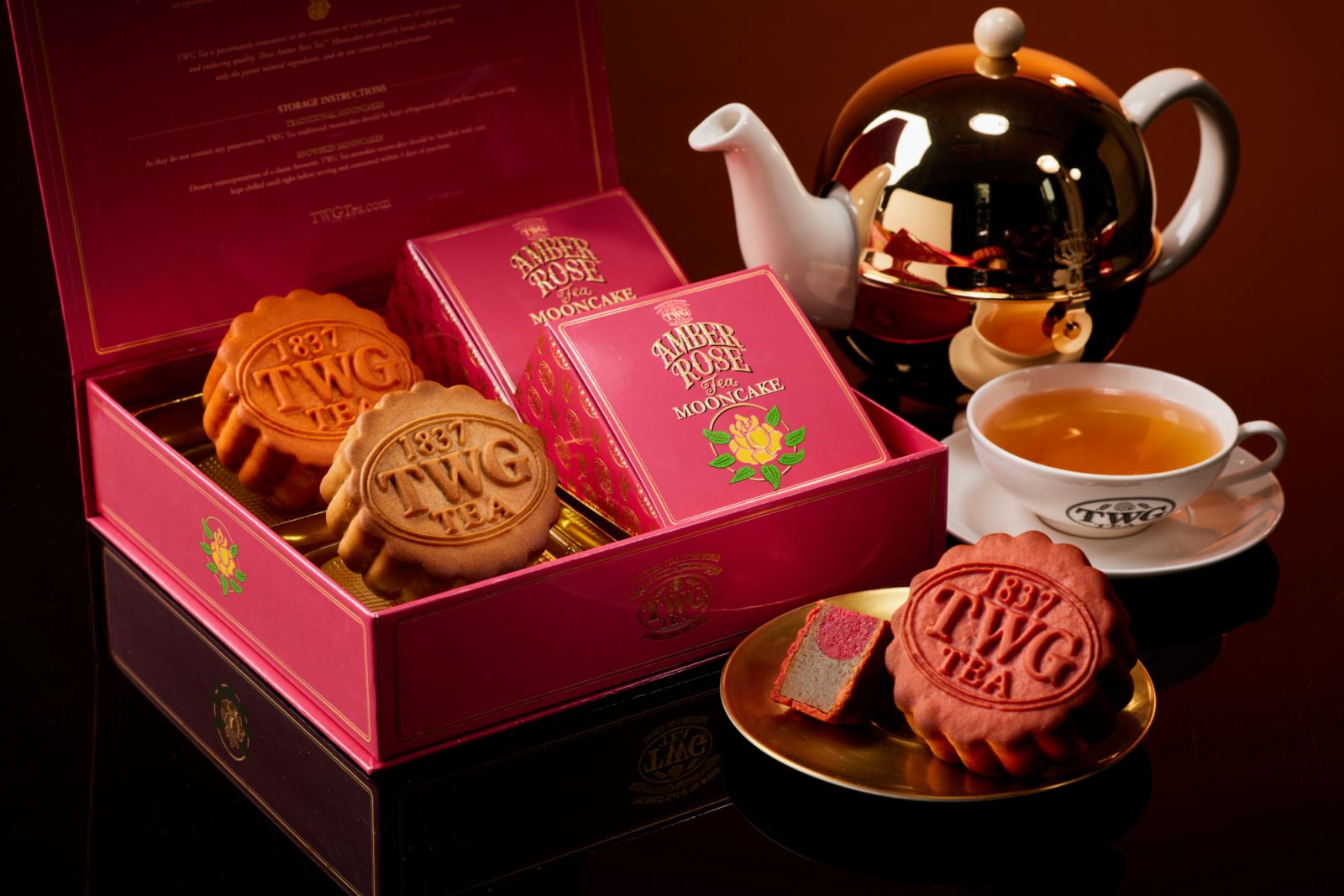 The Amber Rose Tea mooncake collection features tea-infused fragrant mooncakes (Photo: TWG Tea)