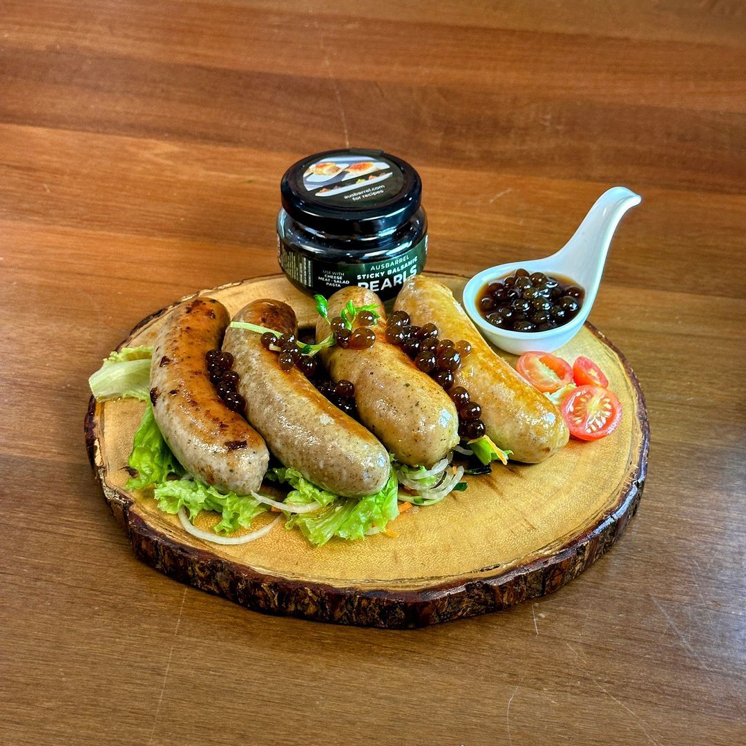 Supirrio sausages topped with sticky balsamic pearls (Photo: Instagram / @ledeli_bukitdesa)