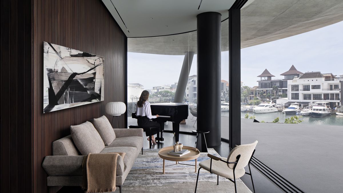 A grand piano faces panoramic vistas on the second level