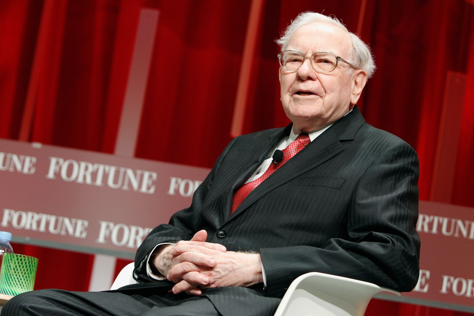 WASHINGTON, DC - OCTOBER 13: Warren Buffett speaks onstage during Fortune's Most Powerful Women Summit - Day 2 at the Mandarin Oriental Hotel on October 13, 2015 in Washington, DC. (Photo by Paul Morigi/Getty Images for Fortune/Time Inc)