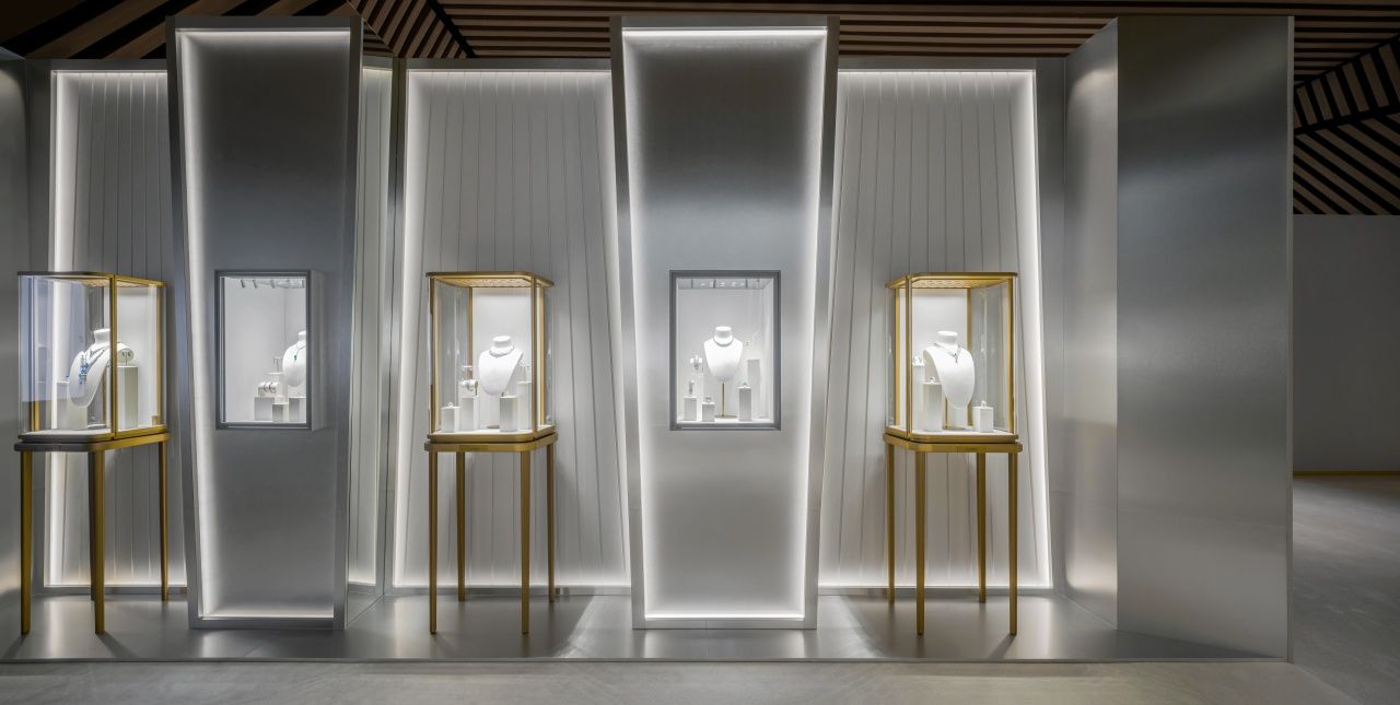 精巧結構與簡約線條主題展區。(Photo: Cartier)