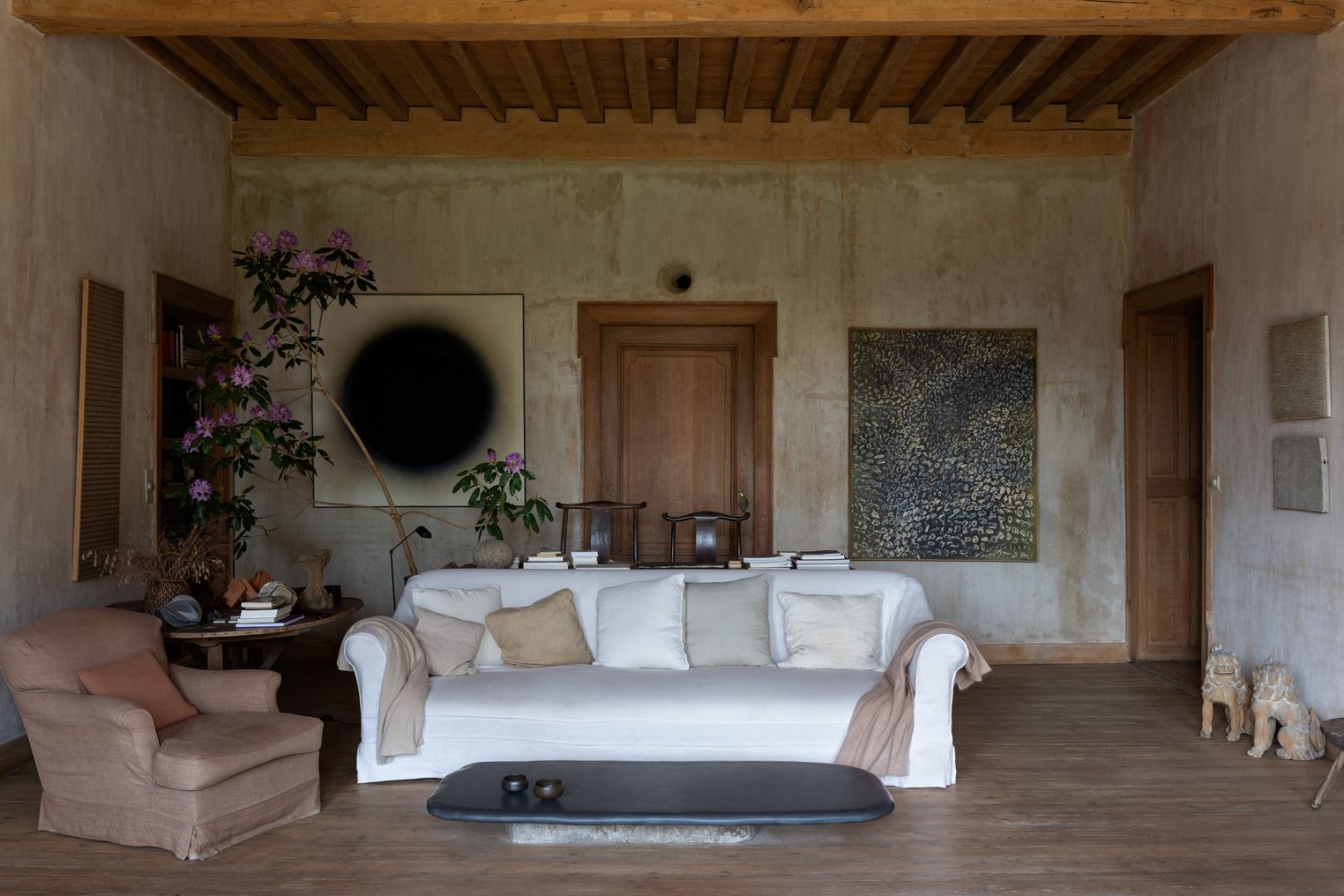 Inside Belgian designer Axel Vervoordt's wabi-sabi-inspired home (Photo: Isabelle Pateer)