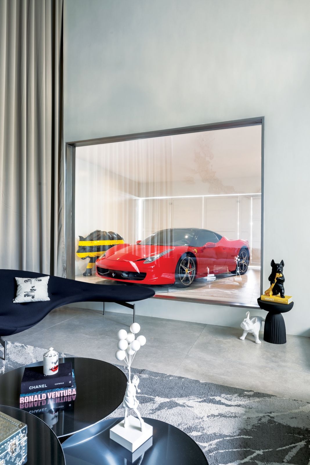 Richmond Yu's man cave