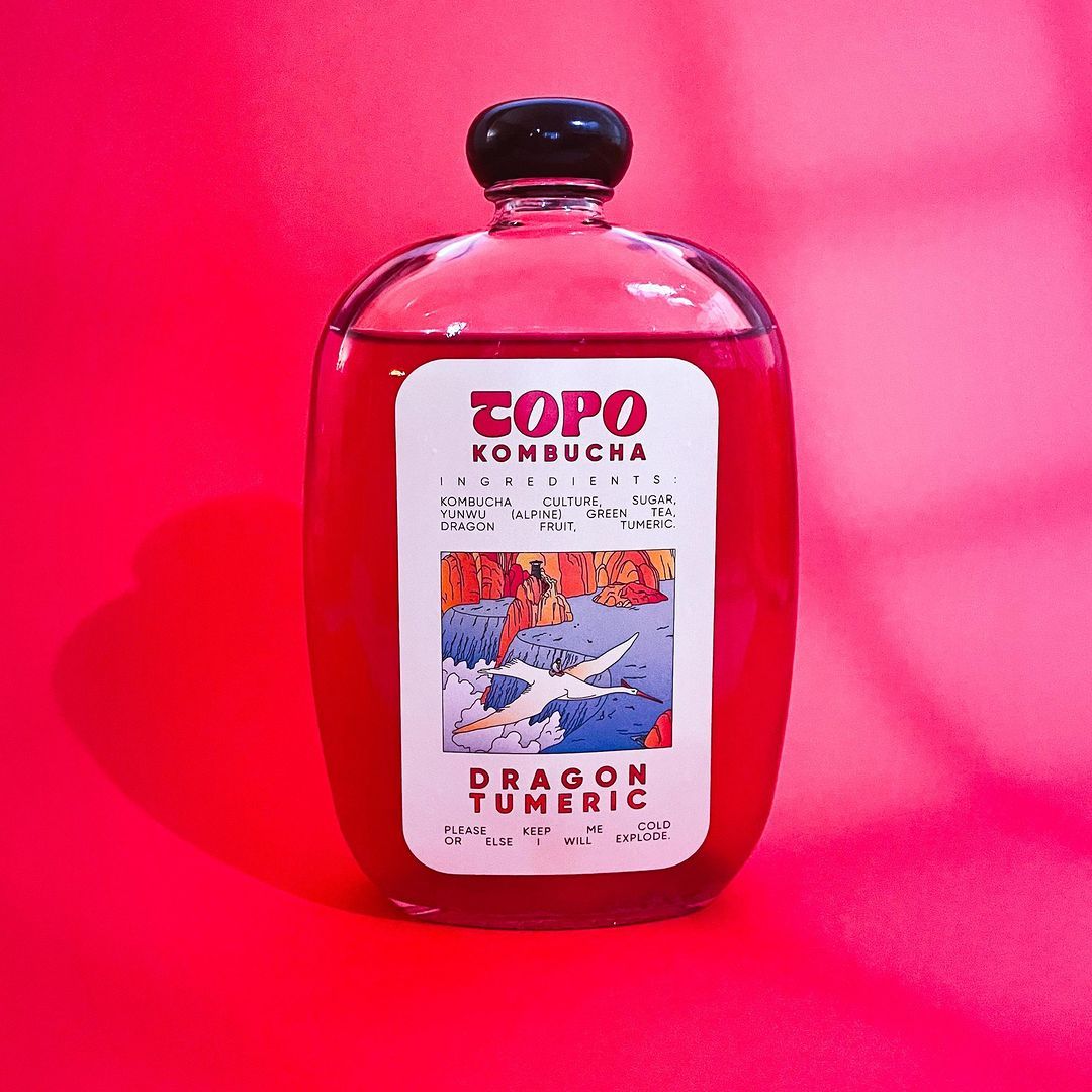 Dragonfruit and turmeric kombucha (Photo: Instagram / @topolivingfoods)