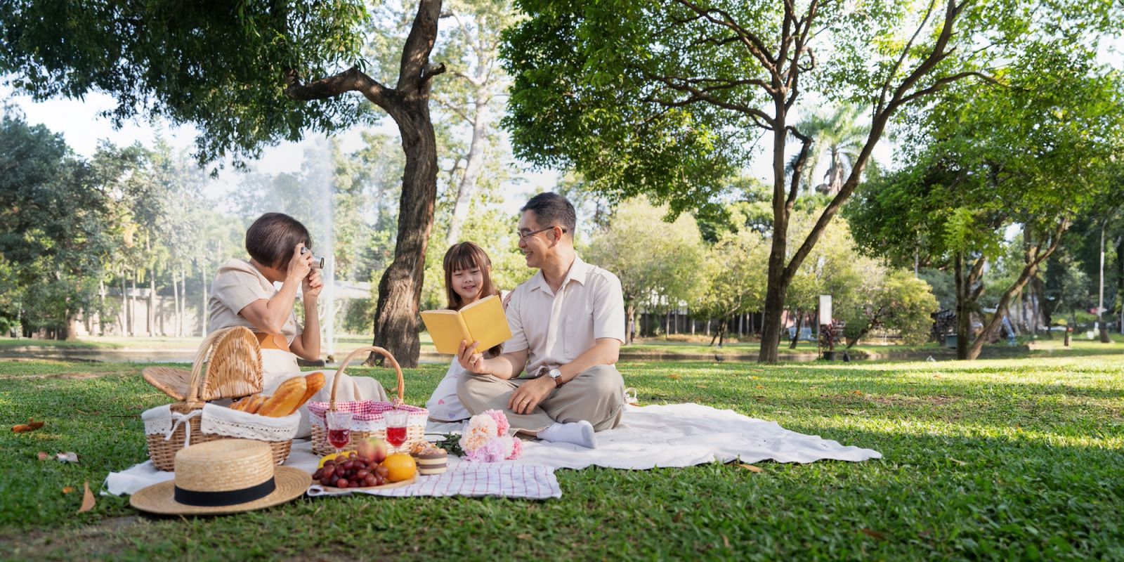 Multigenerational family time is a way of life here (Photo: iStock)