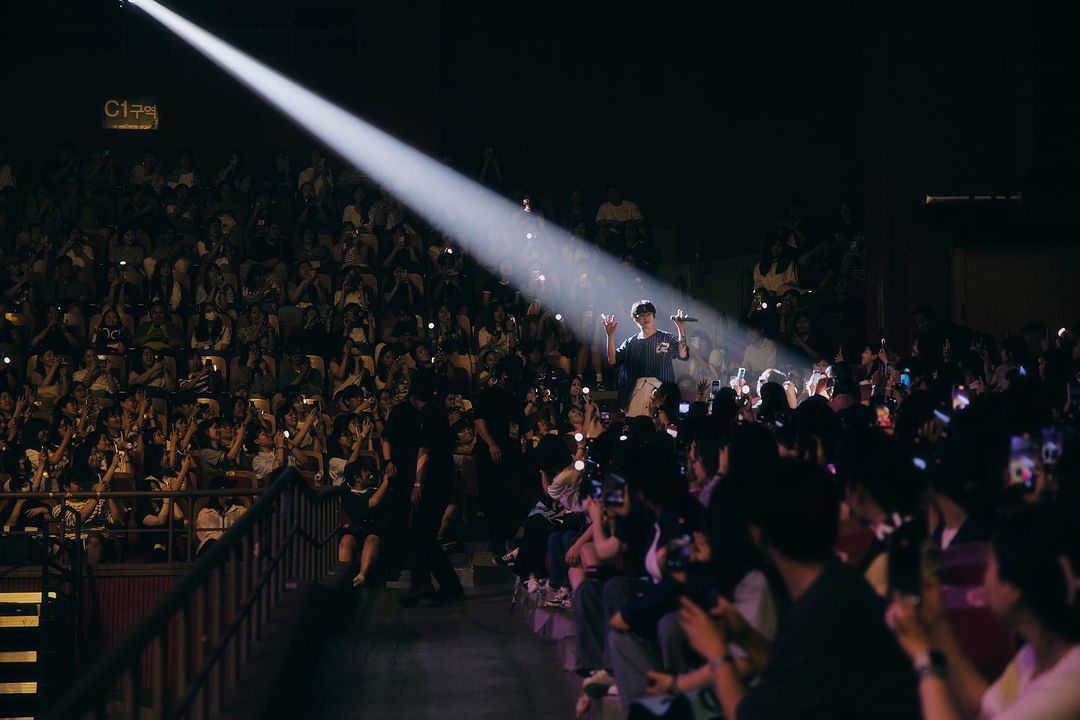 (Photo: Instagram / @10cm_official)