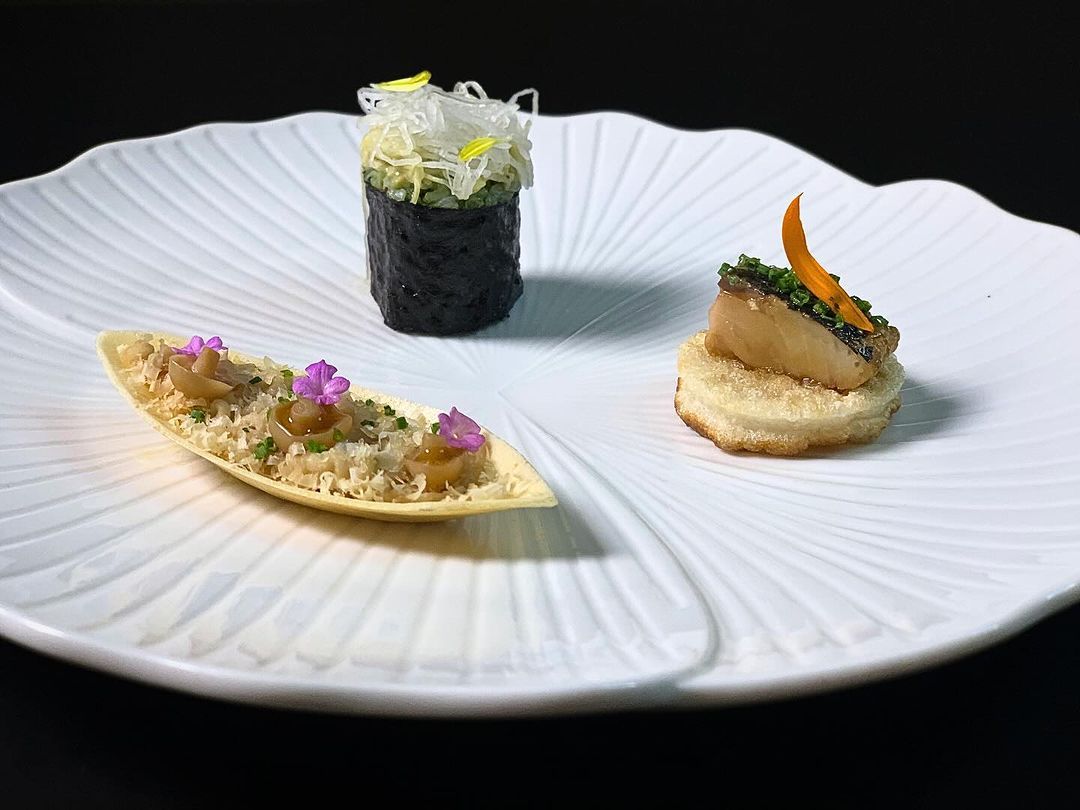 A series of three snacks from Restaurant Shu (Photo: Instagram / @restaurantshukl)