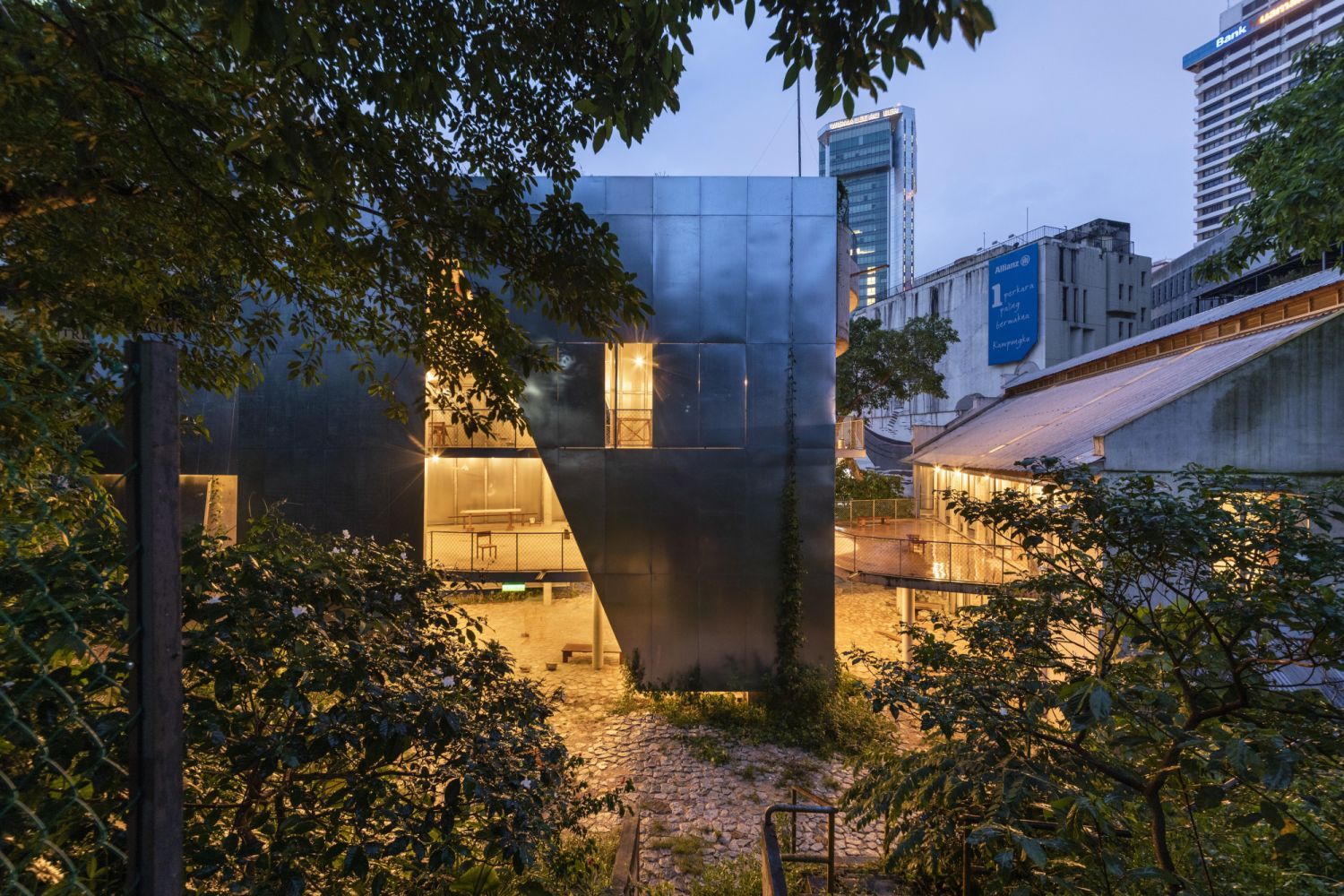 The Godown by Ling Hao Architects (Photo: The Godown)