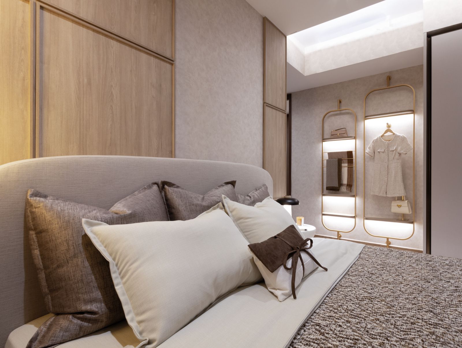 Soft-edged, fin-like structures are incorporated into this bedroom, adding to the space’s cosiness