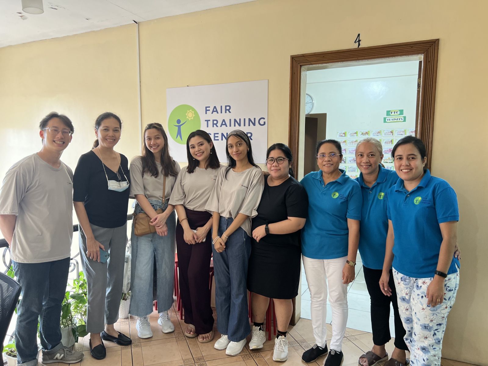 Pinkcollar co-founder Sophia Aliza Jamal (third from left) and Zenna Law (fourth from left) at the Fair Training Center, a nonprofit training center with the mission to end forced labour and prevent trafficking of Filipino migrant workers (Photo: Pinkcollar)