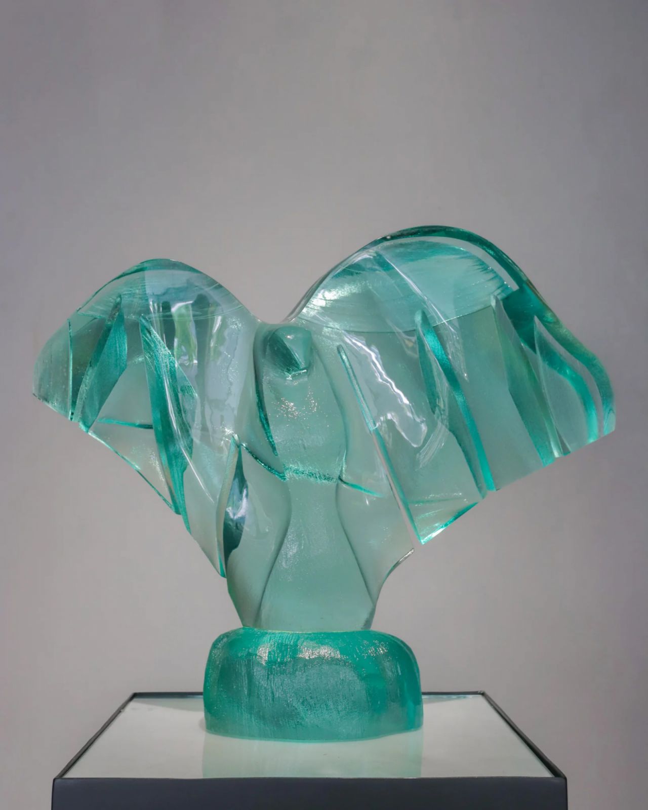 Aguila by Ramon Orlina (Photo: Galeria Lienzo)