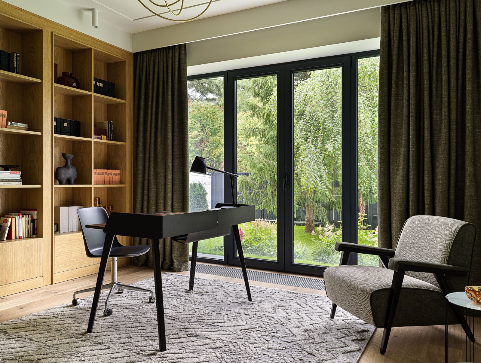 The home office with a view of the garden