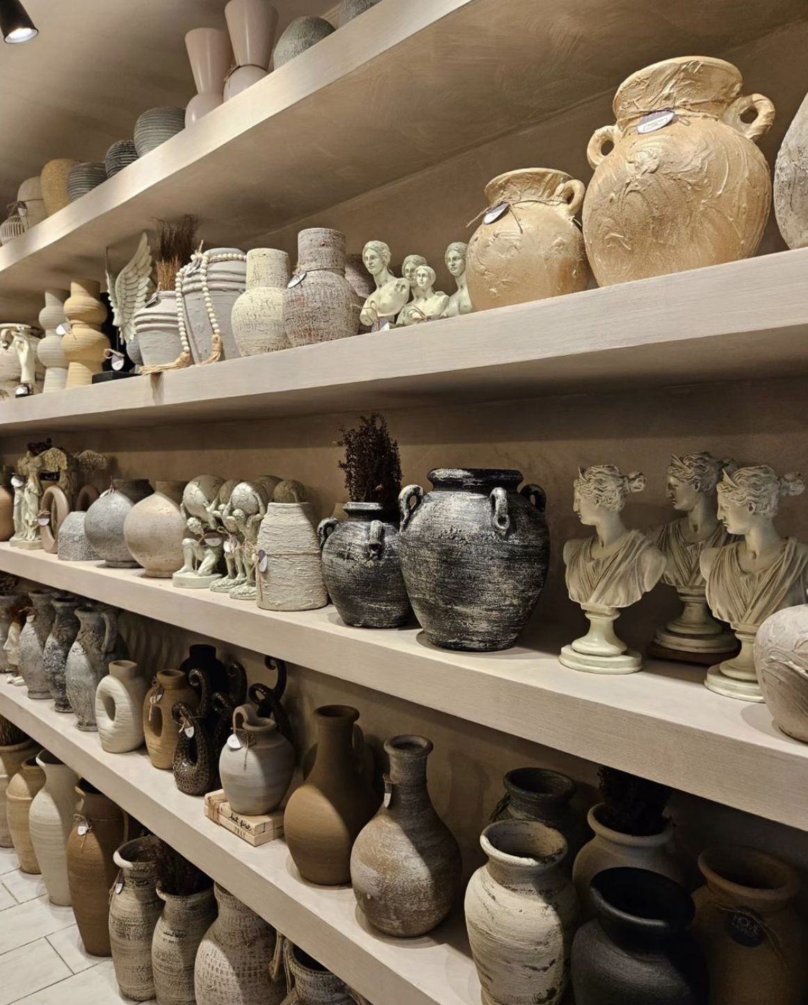 A wide range of vases with different shapes, colours and finishes (Photo: Instagram / Home Aspects)