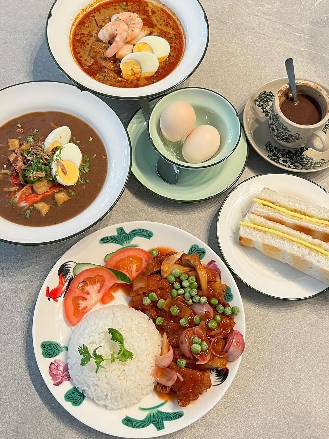Kopi 1930 spread of comforting local fare (Photo: Instagram / @kopi1930sg)